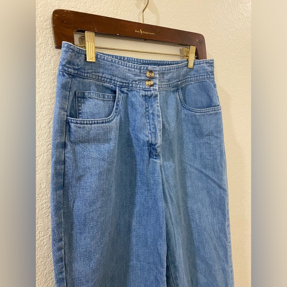 Talbots, size 8. Jean capris